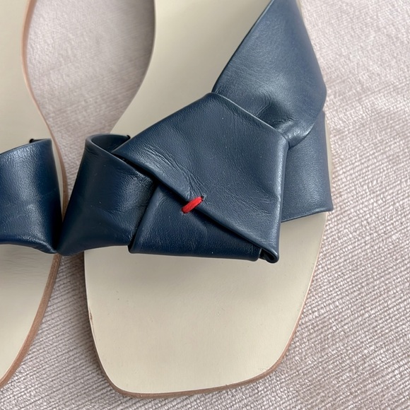 Tibi Womens Leather Knot Flat Sandals - navy - size 37.5 - Picture 4 of 10